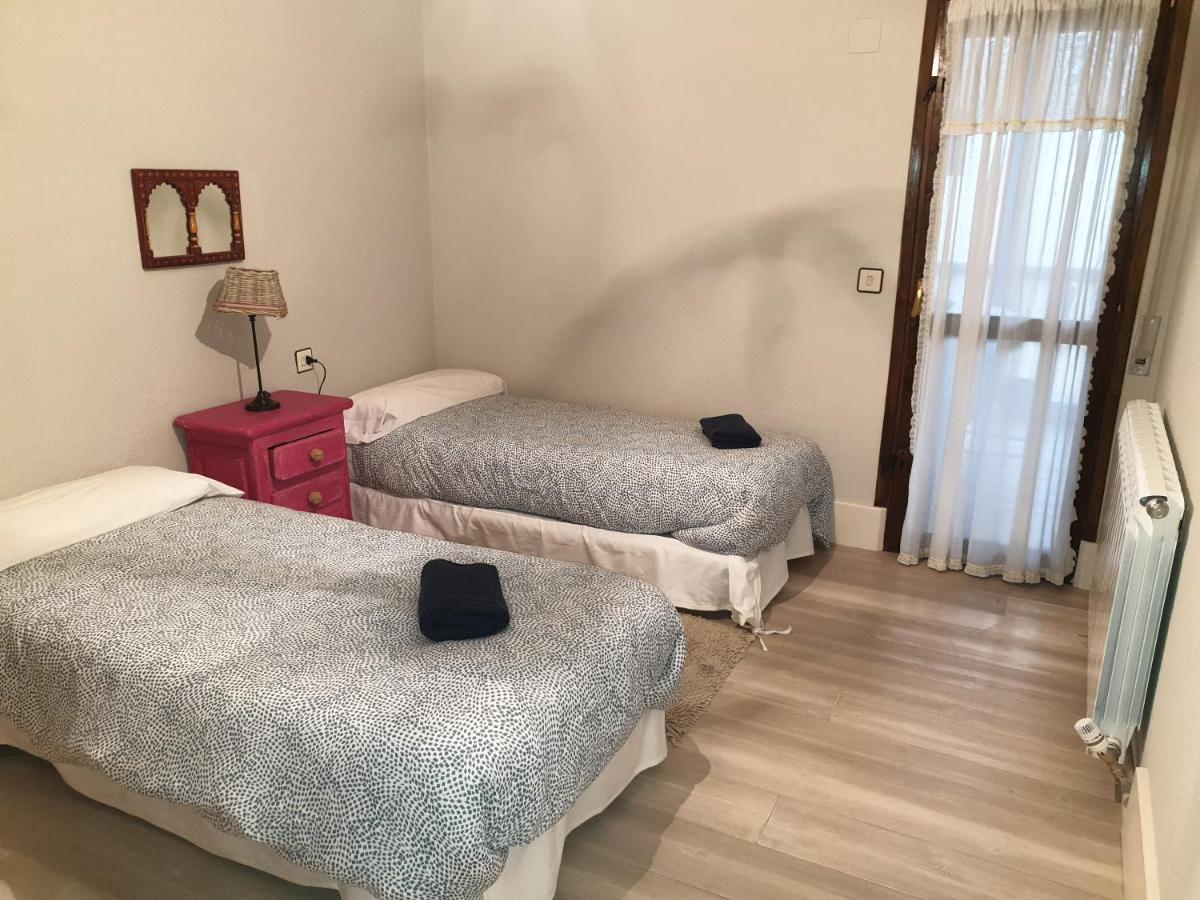 Apartamento Los Valles Jaca Exteriér fotografie