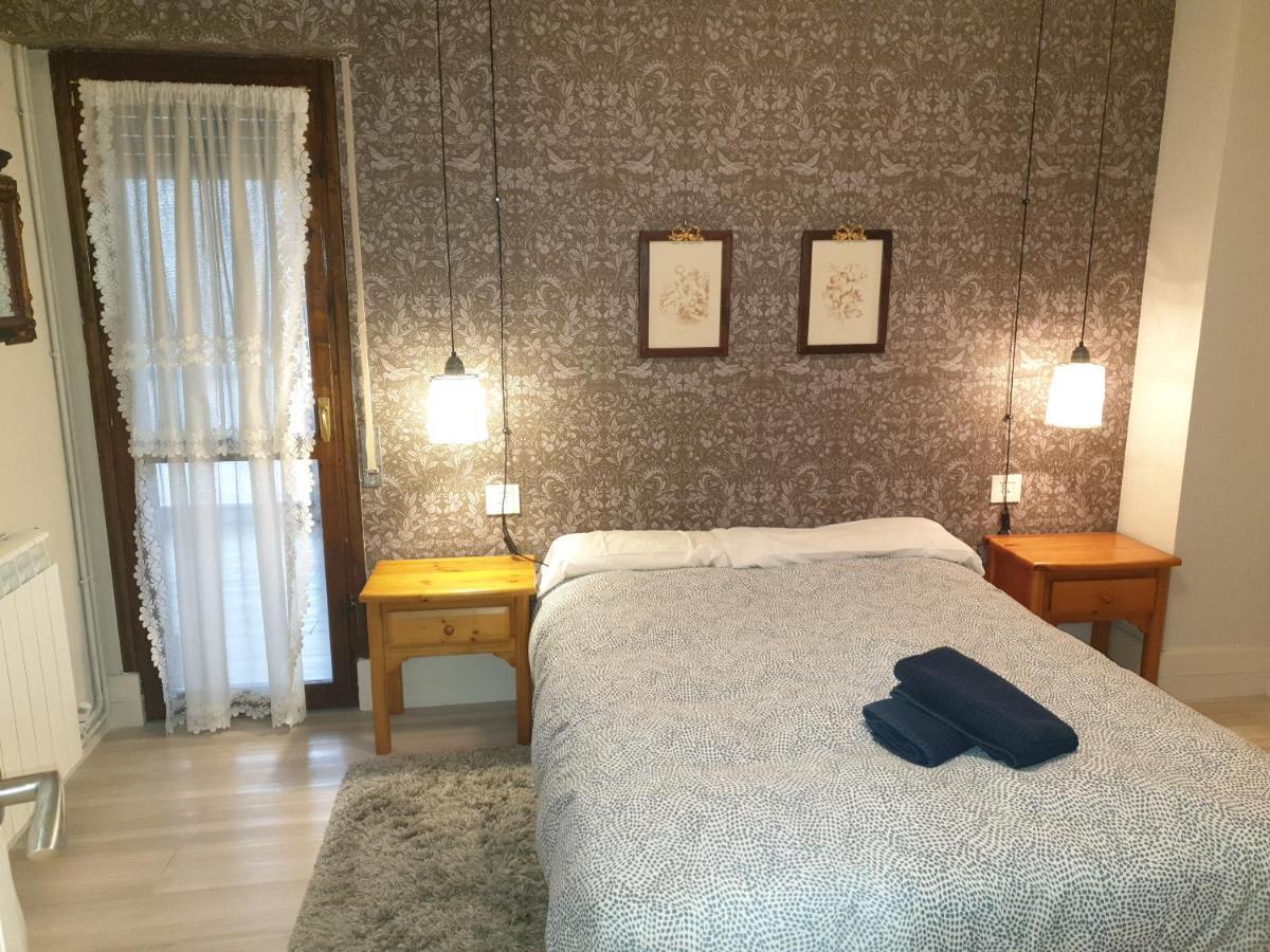 Apartamento Los Valles Jaca Exteriér fotografie